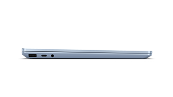 冰晶蓝 Surface Laptop Go 3 的右侧视图，该设备为关闭状态。